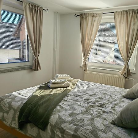 Apartma Bela 보힌스카 벨라 외부 사진